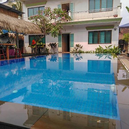 Damnak Riverside Villa Siem Reap Dış mekan fotoğraf