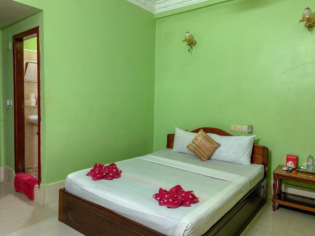 Damnak Riverside Villa Siem Reap Dış mekan fotoğraf